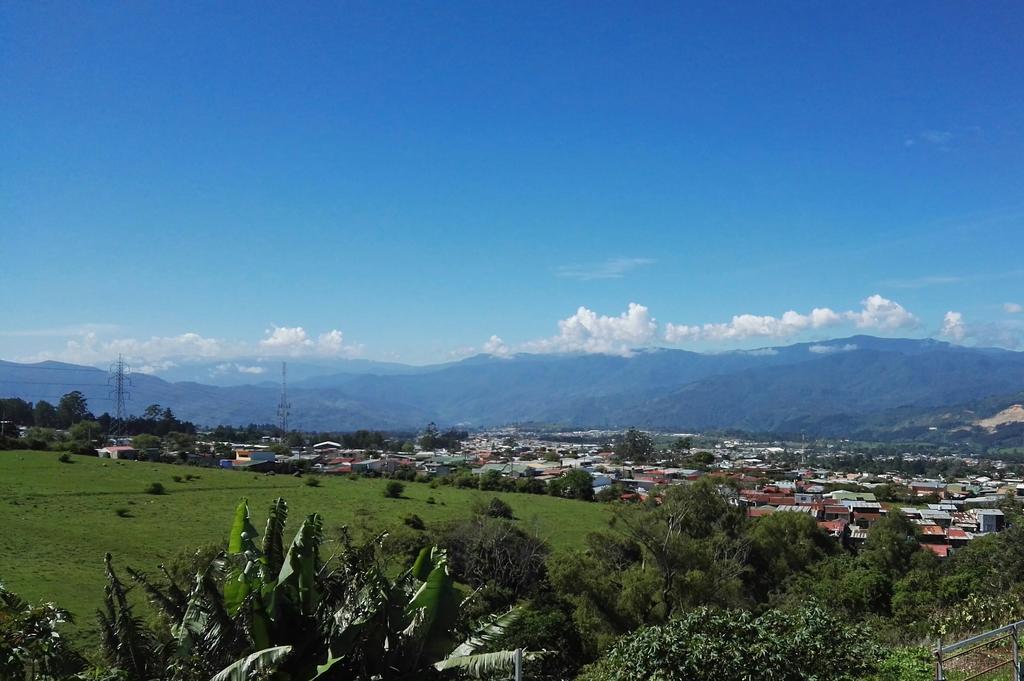 Hotel Las Brumas Cartago Eksteriør billede