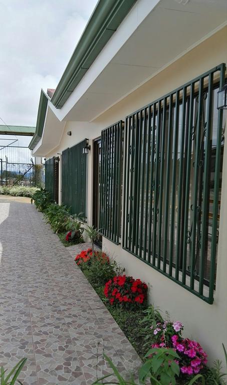 Hotel Las Brumas Cartago Eksteriør billede