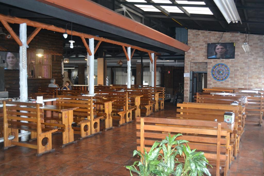 Hotel Las Brumas Cartago Eksteriør billede