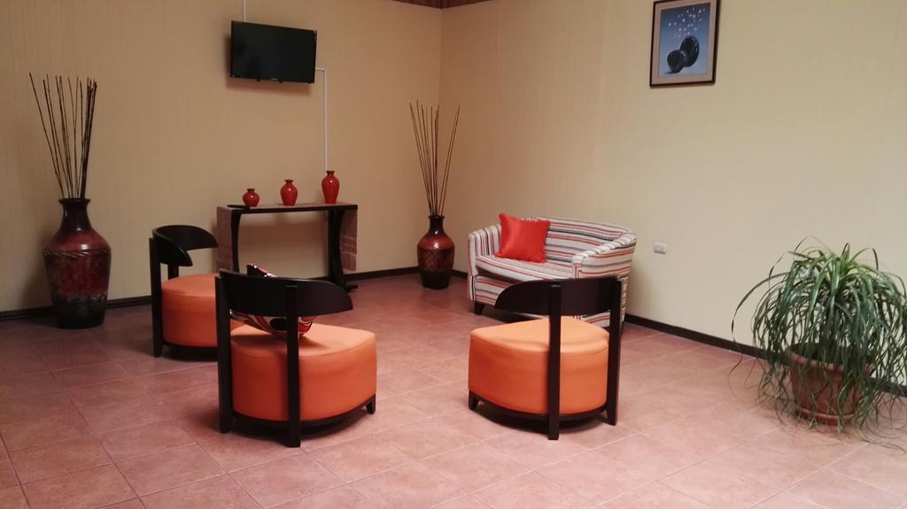 Hotel Las Brumas Cartago Eksteriør billede